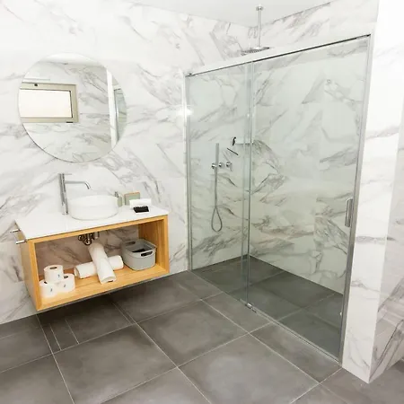 Lägenhetshotell Surf 4*