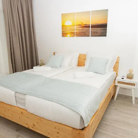 Lägenhetshotell Surf 4*