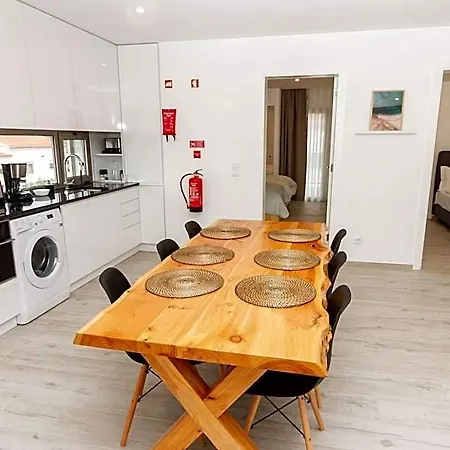 Surf Aparthotel 4*